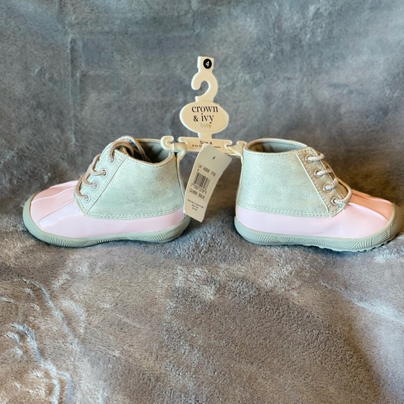 Crown and Ivy baby girl boots - Picture 9 of 9